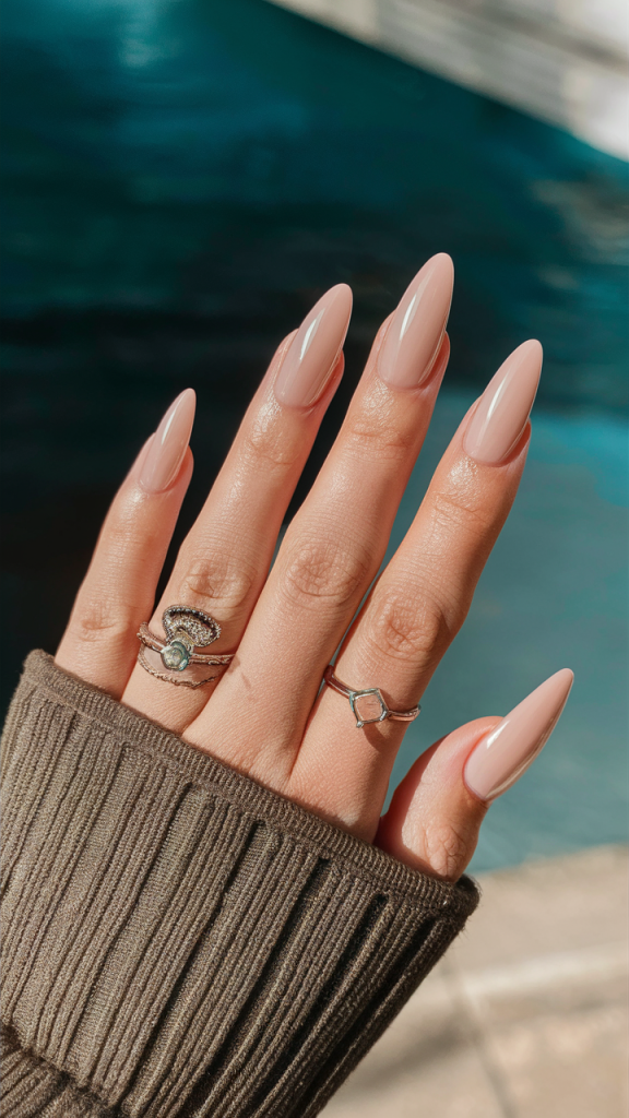 15 Vacation Holiday Nails. Beach, City & Resort Nail Ideas in One Guide. Vacation Manicure Ideas That Feel Effortless